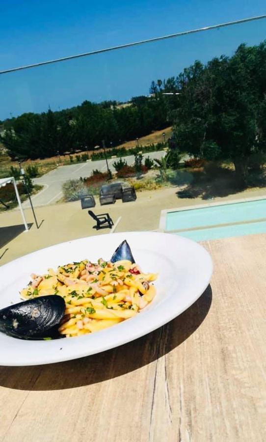 Agriturismo Tenuta Don Giovanni Melendugno Bagian luar foto