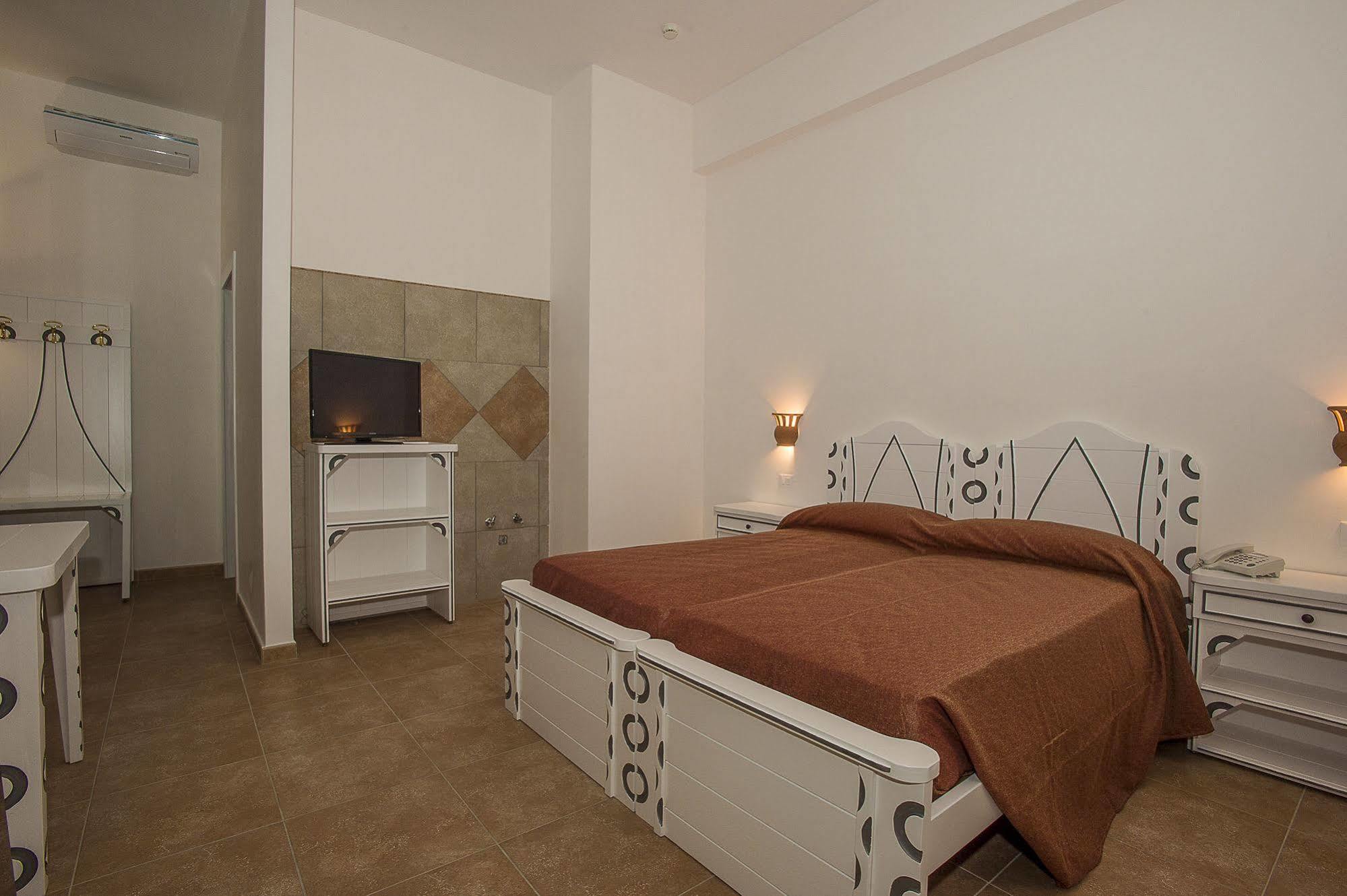 Agriturismo Tenuta Don Giovanni Melendugno Bagian luar foto