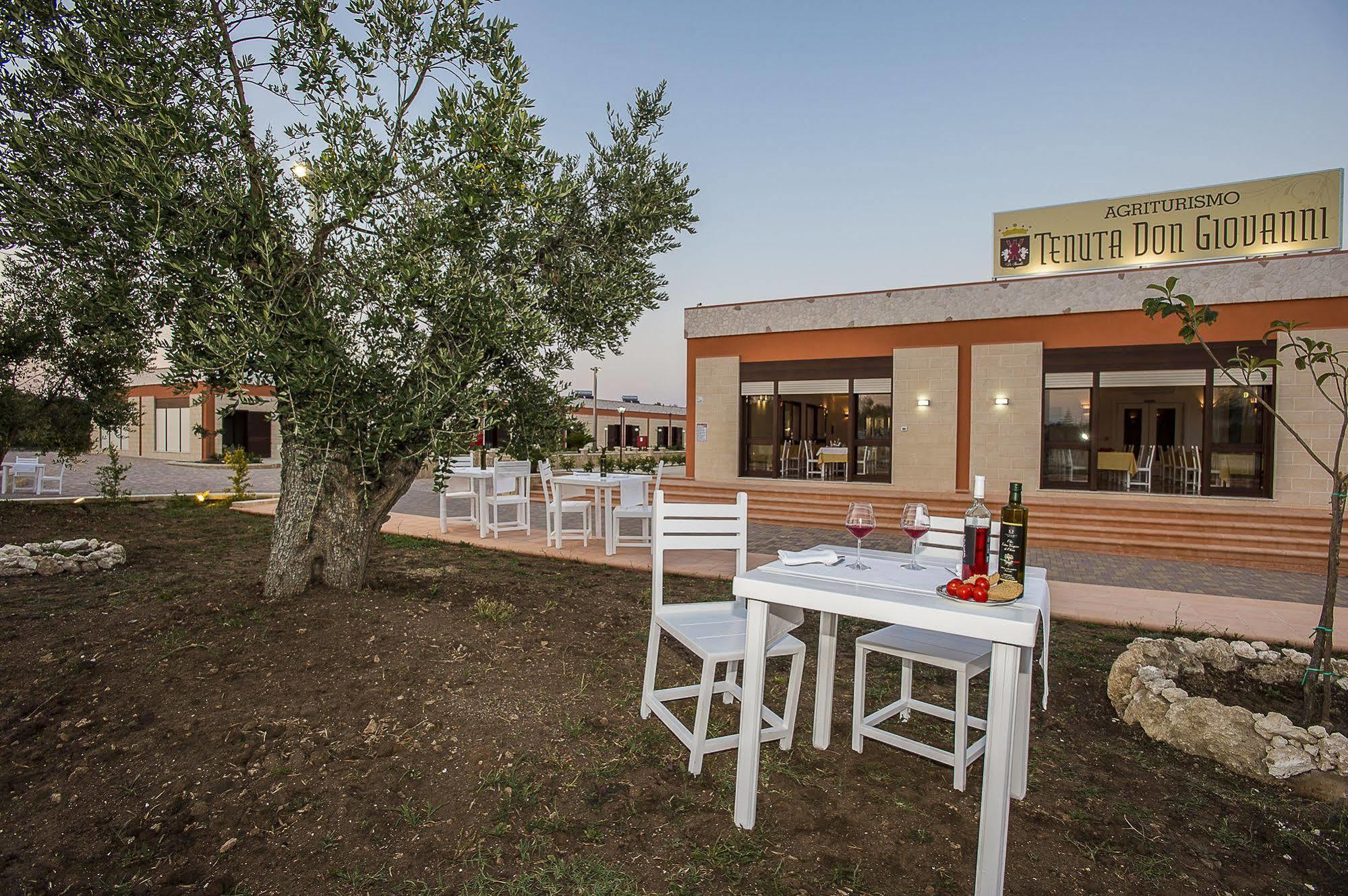 Agriturismo Tenuta Don Giovanni Melendugno Bagian luar foto